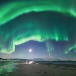  An Unexpected Aurora over Norway 