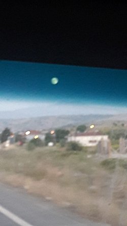 Ay'ı gökyüzünde neden sürekli farklı konumlarda görüyoruz?