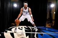 Klay Thompson suits up in new Dallas Mavericks No. 31 jersey