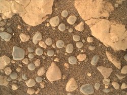 NASA, Mars’ta Mükemmel Küreler Keşfetti – Ama Neden Oluştuklarını Kimse Bilmiyor.
