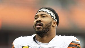 Myles Garrett Overcomes Eye Injury During Game