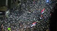 Video: Massenproteste in Serbien – Hunderttausende Menschen demonstrieren gegen die Regierung