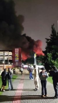 Incêndio de grandes proporções atinge a PUC Paraná em Curitiba