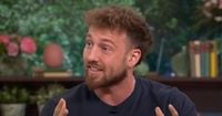 Sam Thompson talks 'breakdown' after split ahead of Louis Tomlinson meeting