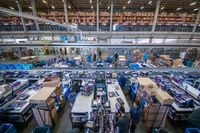 Magalu (MGLU3) tem queda de 54% no lucro líquido