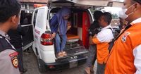 Indonesia faces calls to halt free meals program as over 5,000 school children fall ill