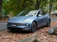 Is the 2025 Tesla Model Y Still the Electric SUV to Beat? | Man of Many