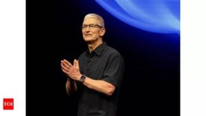 Tim Cook Meets Trump Amid Tech-Political Shifts