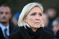 France : premier jour dans l'inconnu pour Le Pen et le RN, qui lancent la contre-offensive