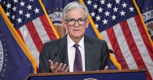 Federal Reserve Holds Rates Steady Amid Economic Uncertainty