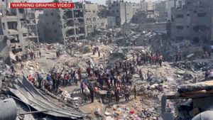 Israeli Airstrikes Cause Tragic Death Toll Amid Ongoing Violence