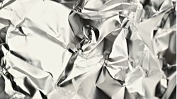 Korozyon Direncini Artırmak ve Kendi Kendini Temizleme ve Buzlanmayı Önleme Özelliği Elde Etmek için Süperhidrofobik Alüminyum Yüzey