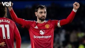 Bruno Fernandes Defends Teammates Amidst Criticism