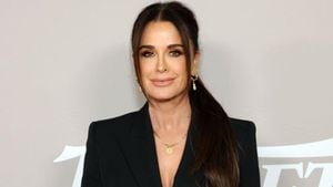 Kyle Richards Offers Support To Teddi Mellencamp Amid Divorce