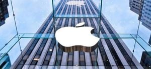 Apple Reports Strong Q1 2025 Earnings But Stock Falls