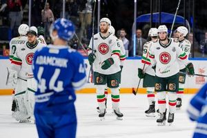Dynamo Dominates Ak Bars To Advance In Gagarin Cup