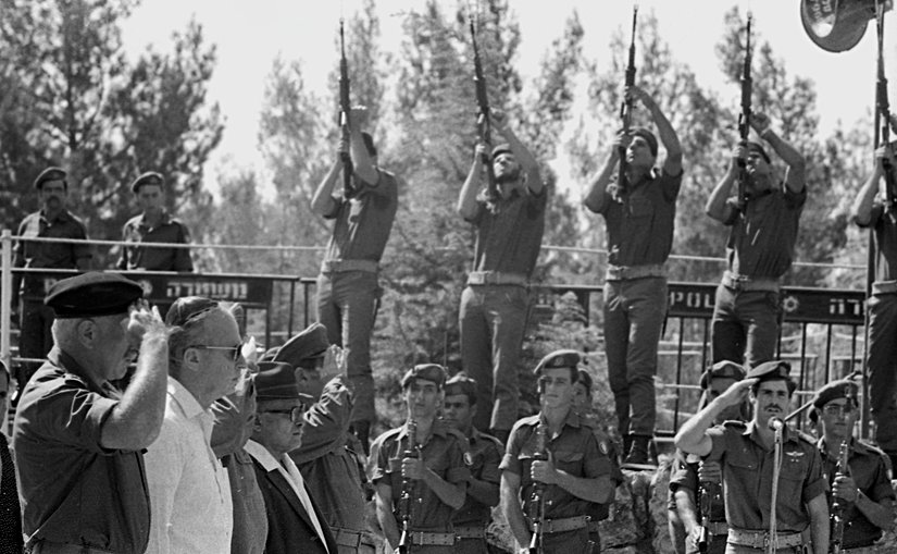 Yom Kippur Savaşı'nda ölen askerler için bir tören düzenleniyor