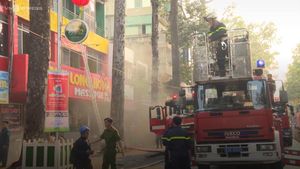 Fire Breaks Out At Ho Chi Minh City Hotel, Guests Rescued