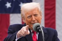 White House adviser agrees that Trump is ‘crazy’