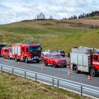 Brzeg Dolny: pożar na terenie zakładu chemicznego – dwóch strażaków zostało rannych!