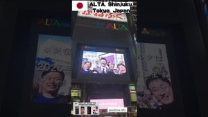 Shinjuku Alta Closes After 45 Historic Years