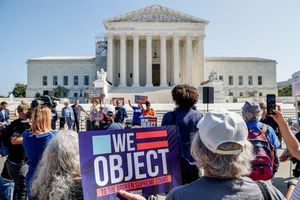 Supreme Court Faces Record-Low Approval Amid Polarization