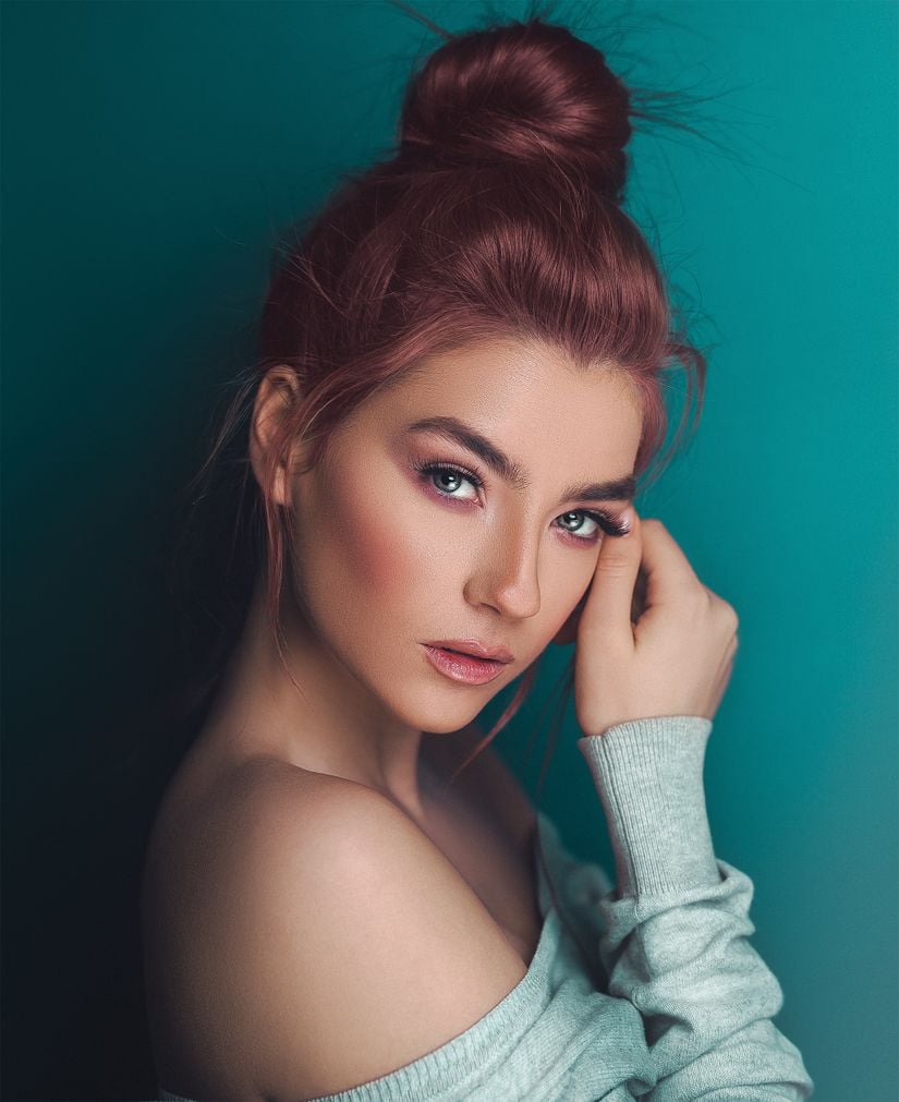 Although attractiveness is much more complicated than just a list of criteria, the consensus on female facial attractiveness revolves around physical cues that signal health, fertility, youth, and reproductive value. These cues can be small lower jaw, clear eyes and skin, full lips, and straight and white teeth.