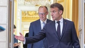 New German Government Faces Criticism Over Border Control Plans