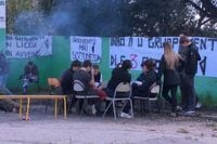 Blocage de ronds-points et opération escargot : la mobilisation contre la réforme des lycées agricoles s'intensifie en Corse