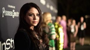 Gossip Girl Star Michelle Trachtenberg Dies At 39