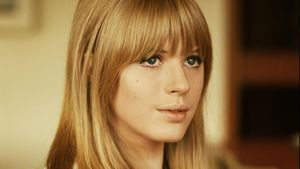 Marianne Faithfull Dies At 78, Leaving Lasting Legacy