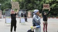 German zoo kills 12 baboons after contraception failed