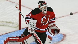 Devils Achieve Dominant 4-0 Shutout Over Canadiens