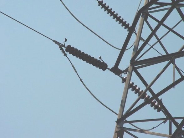 Yüksek gerilim hatlarındaki topraklama sistemi