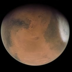 Mars'ın Kuzey Kutbu Üzerinde Uçuş