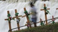 The search for those missing in catastrophic Texas floods resumes in some areas after pause for rain