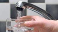As some see their water supply restored, they're warned it's not safe to drink | ITV News