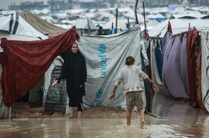 Gaza Faces Crisis As Ceasefire Holds Amid Floods