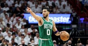 Jayson Tatum Aims To Match Larry Bird's Legendary Stature