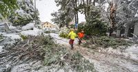 Alpes. Neige abondante : une personne ensevelie dans un état critique, des stations confinées