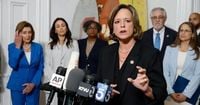 Texas Democrats embrace Newsom’s redistricting rebuttal as California draws new map