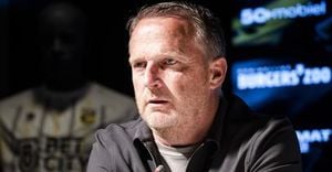 Vitesse Parts Ways With John Van Den Brom After One Season