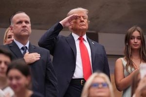 Trump Booed At U S Open As Blue Pill Mystery Spreads