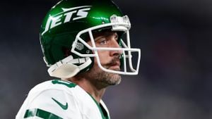 Aaron Rodgers' Decision Looms Over NFL Free Agency