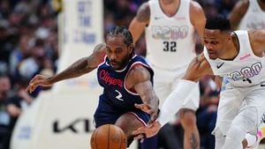 Clippers Stave Off Elimination With Game 6 Victory