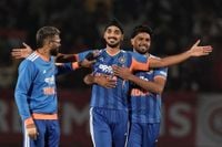 India beats South Africa by 7 wickets to take 2-1 lead in T20 series - myMotherLode.com