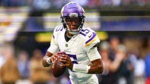 Vikings Overcome 13-Point Deficit To Defeat Cardinals