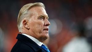 John Elway's Longtime Agent Jeff Sperbeck Dies In Golf Cart Accident