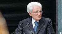 Sergio Mattarella ricoverato a Roma per un impianto di pacemaker | Il Quirinale: 