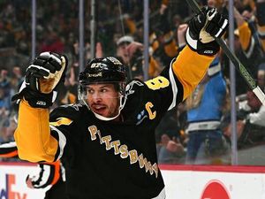 Sidney Crosby Surpasses Gretzky's Franchise Point Record